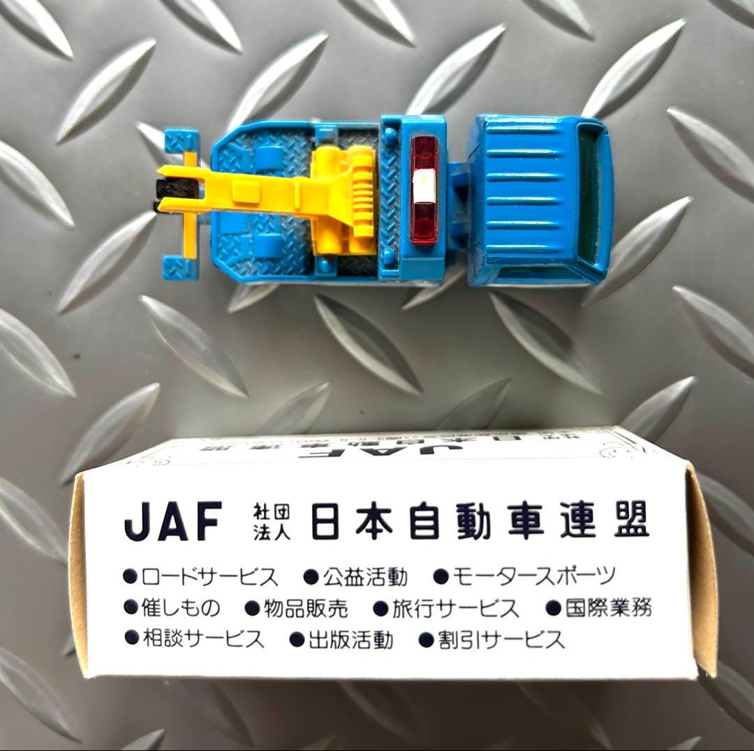 トミカ　いすゞ　エルフ　No32 JAF ロードサービス・レッカー