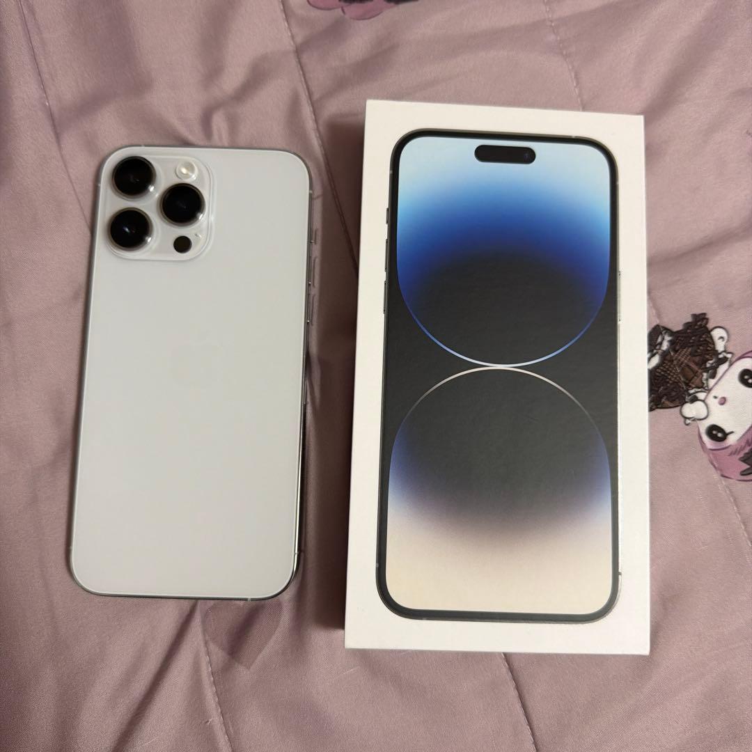 く*ェ様 台湾版 iPhone14 Promax 1TB シルバー 海外版