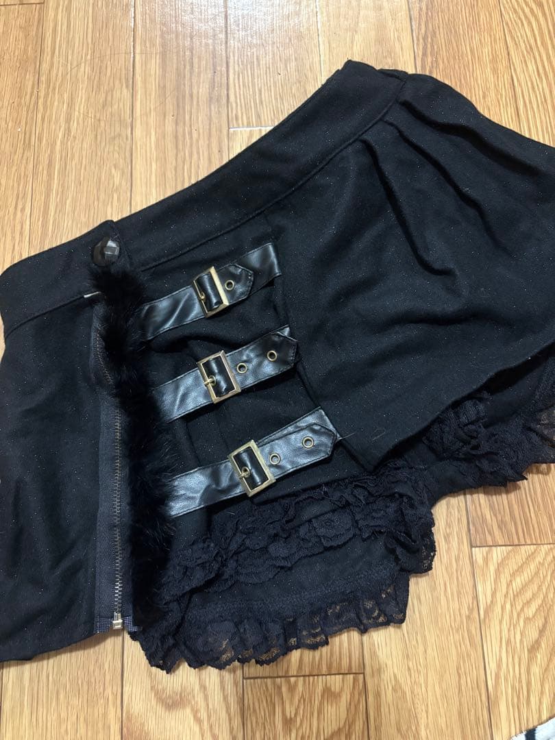 GOLDS infinity ラメレースファー付きジップスカパン