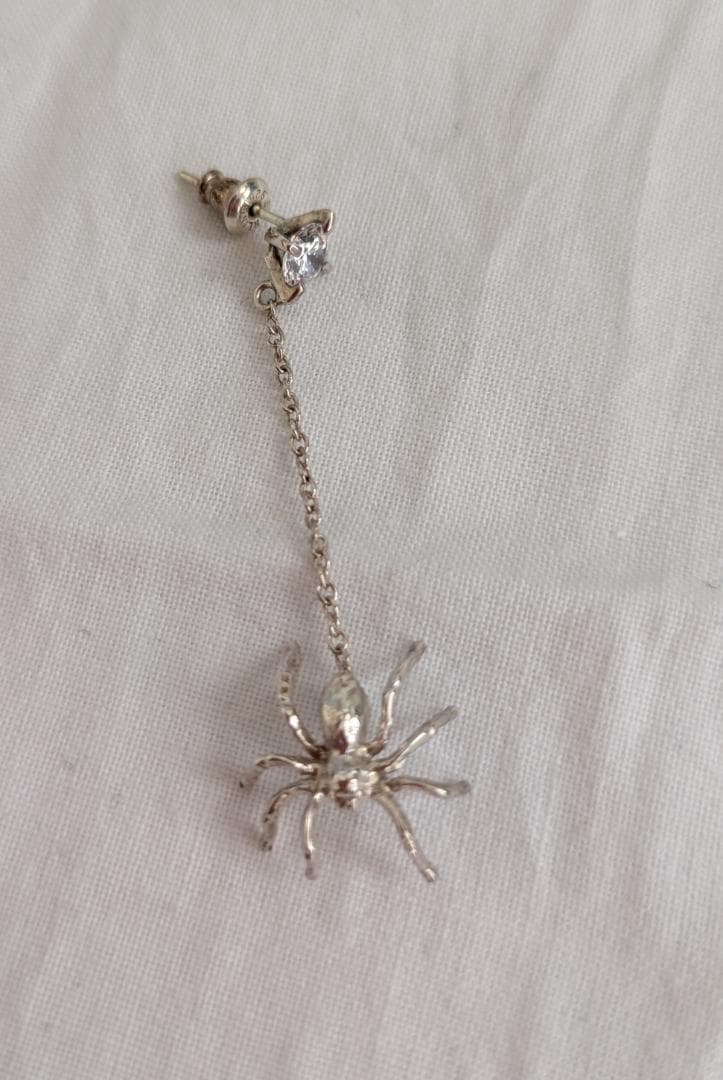 e.m.シルバージルコニア クモピアス*イーエム片耳用