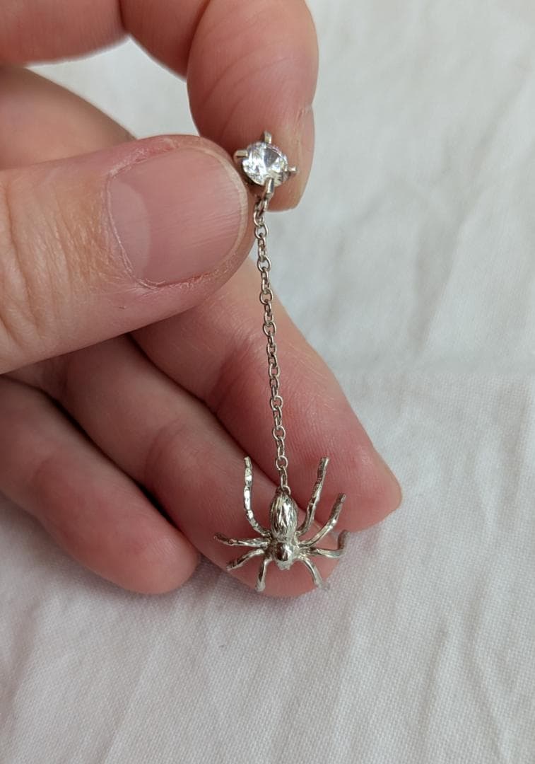 e.m.シルバージルコニア クモピアス*イーエム片耳用