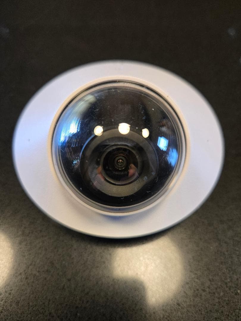 Unifi G4 Dome セキュリティカメラ ホワイト