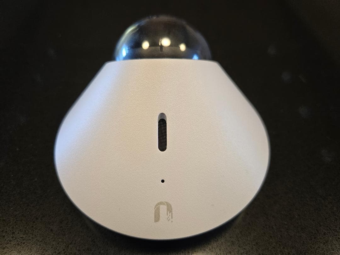 Unifi G4 Dome セキュリティカメラ ホワイト