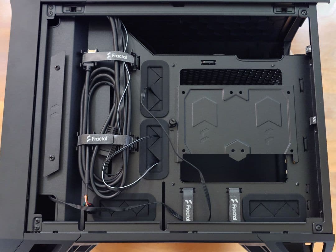 PCケース(自作PC用) Fractal Design Torrent Nano Black Solid