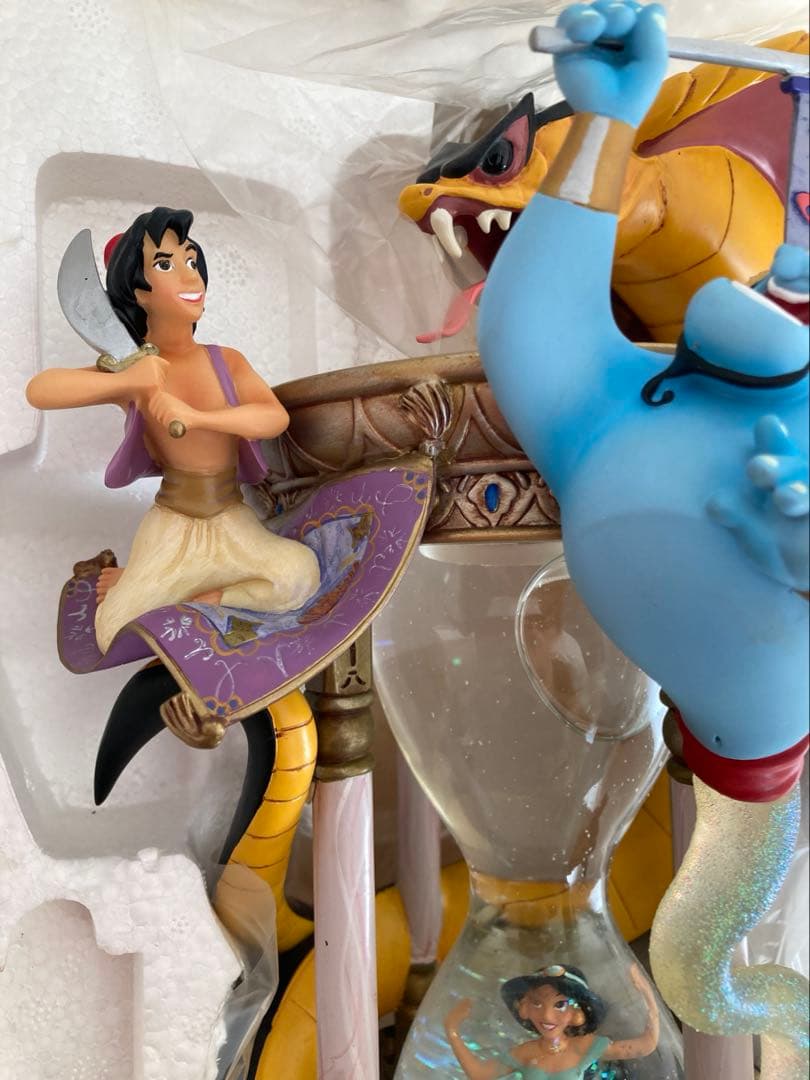 ディズニーストア　アラジン　スノーグローブオルゴール スノードーム　レア