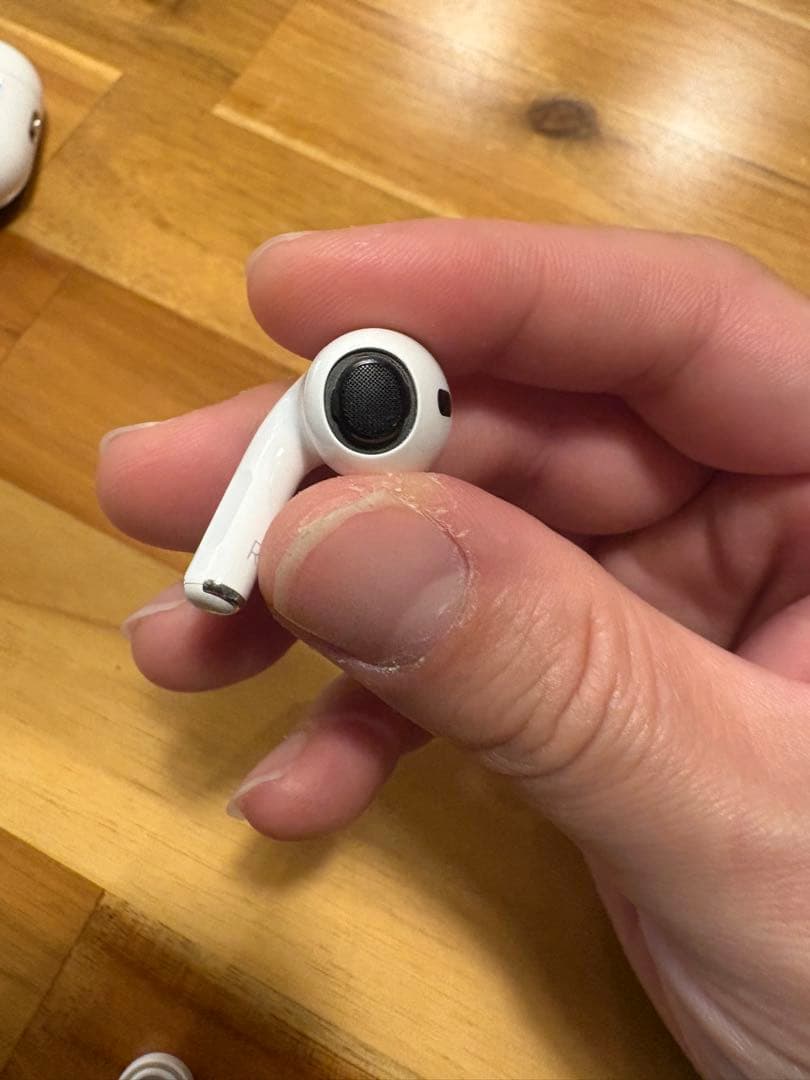 AirPods pro 第2世代　右耳　ケース　付属品