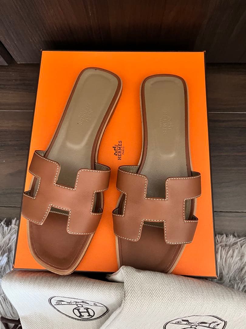 HERMES オランサンダル