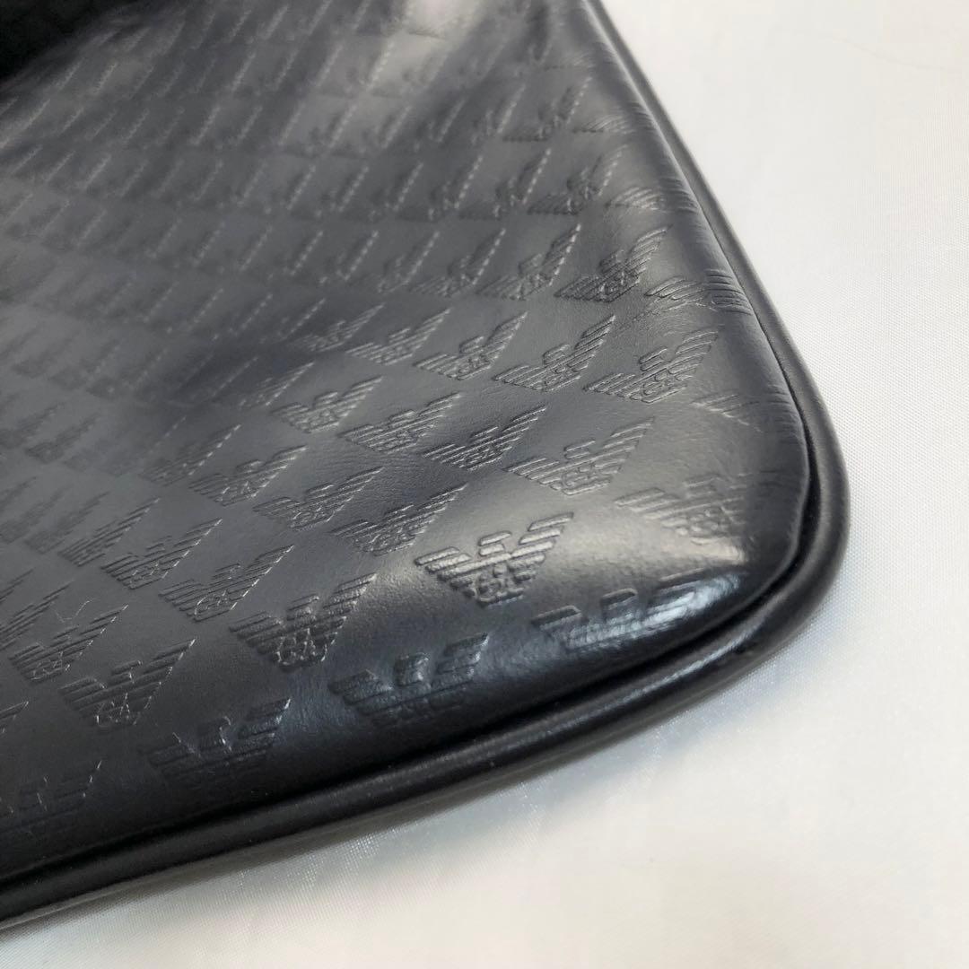 美品✨　EMPORIO ARMANI ショルダーバッグ　薄型　ブラック　レッド
