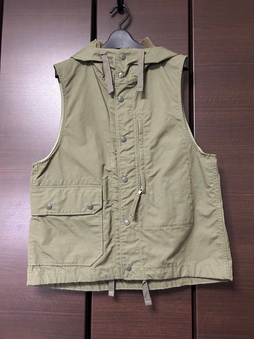 THEngineered Garmentsフード付きベスト　サイズS未使用