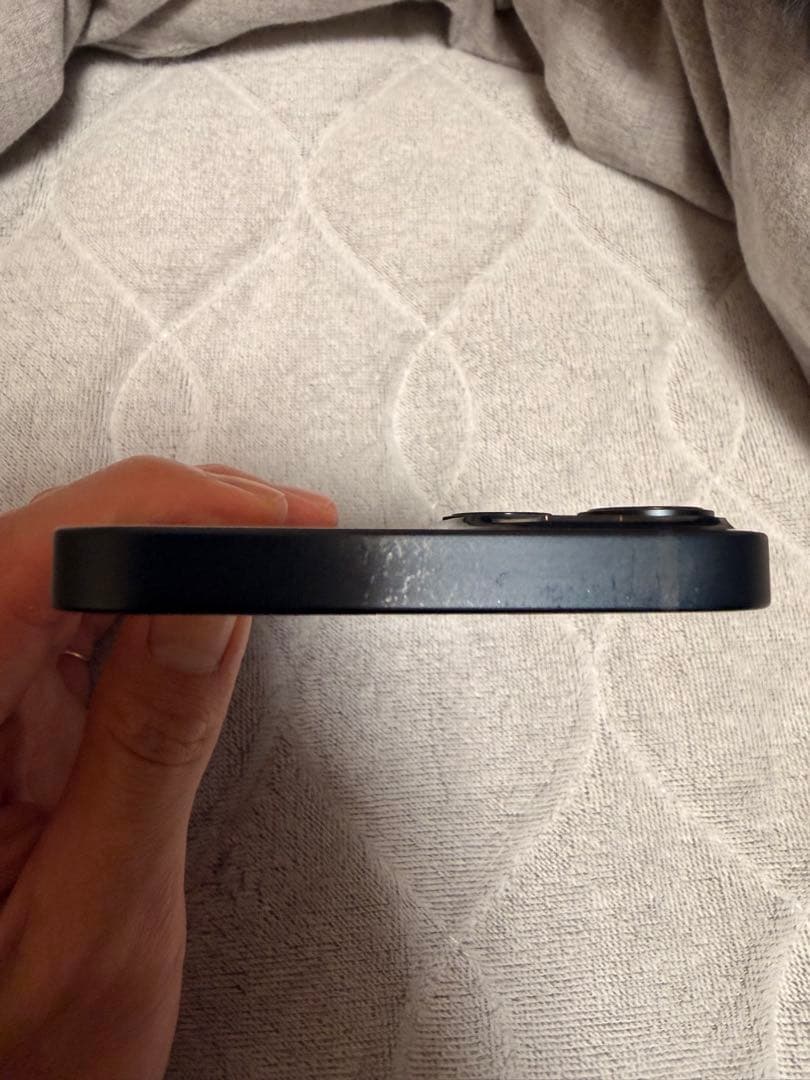 美品　iPhone 13 128GB ミッドナイト