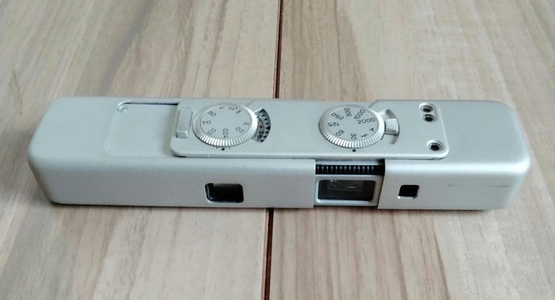 ミノックス・カメラ LX