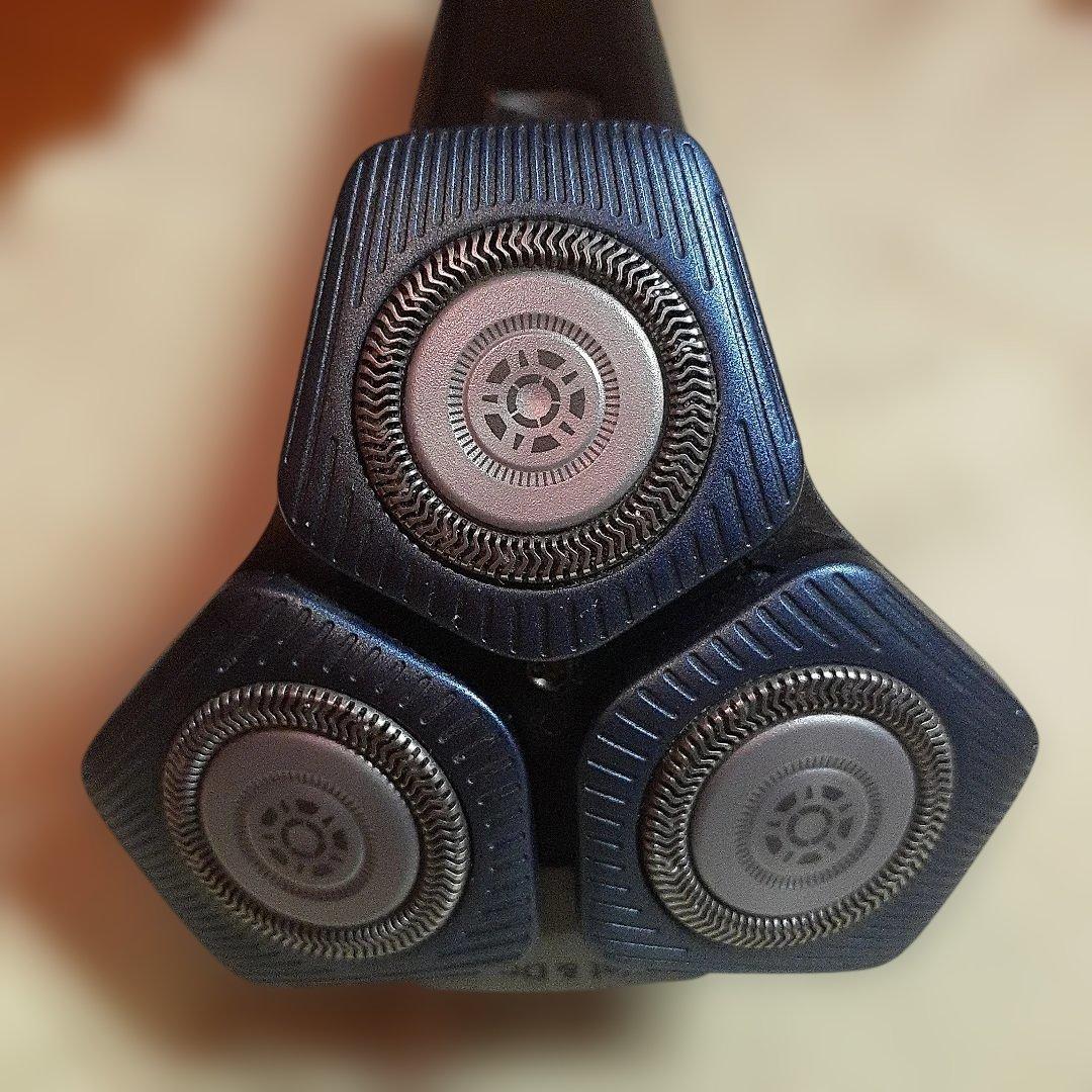 PHILIPS 電気シェーバー Series 7000　7786 2022年製