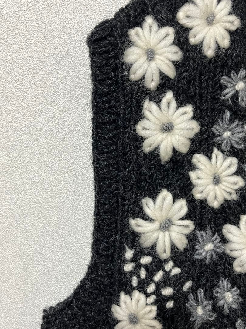 pheeta ニットベスト