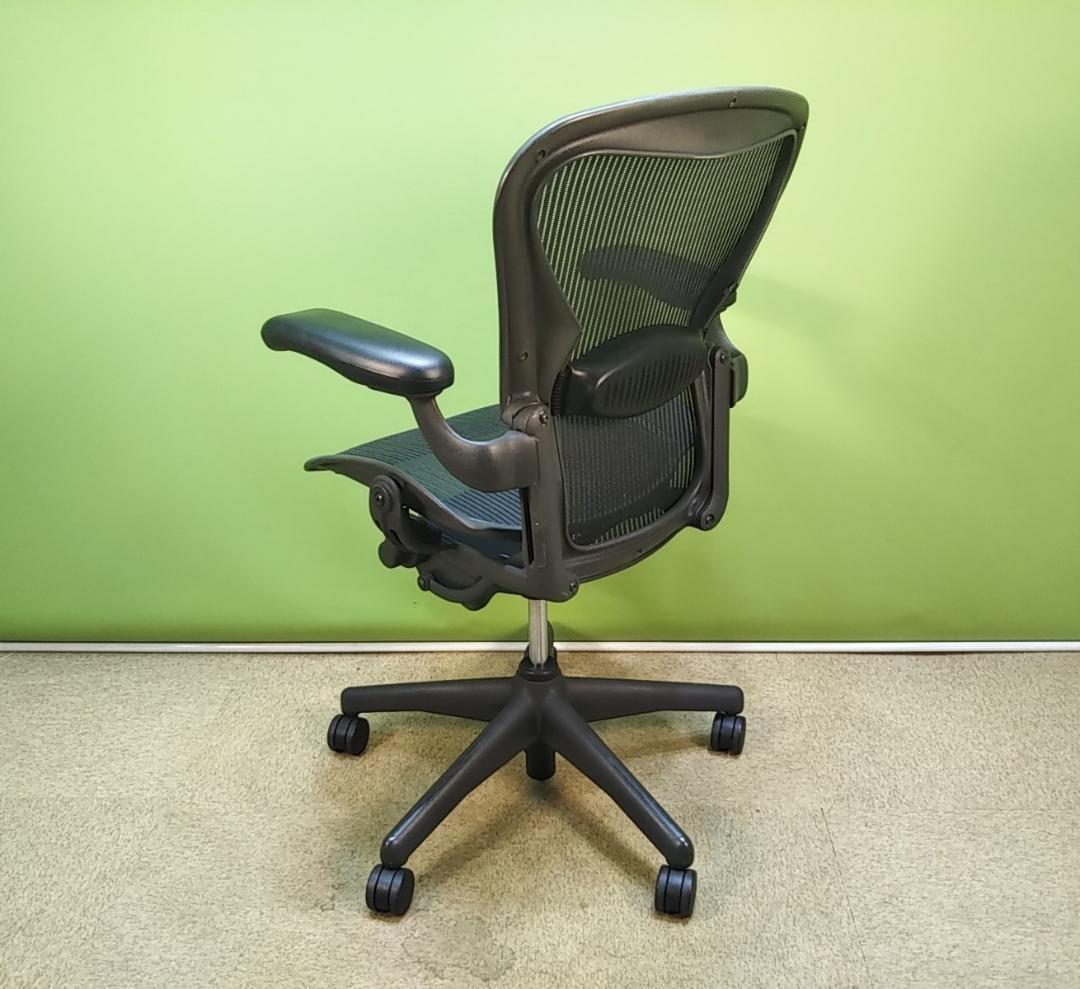 az　ハーマンミラー　アーロンチェア　Bサイズ　スタンダード　固定肘　中古品