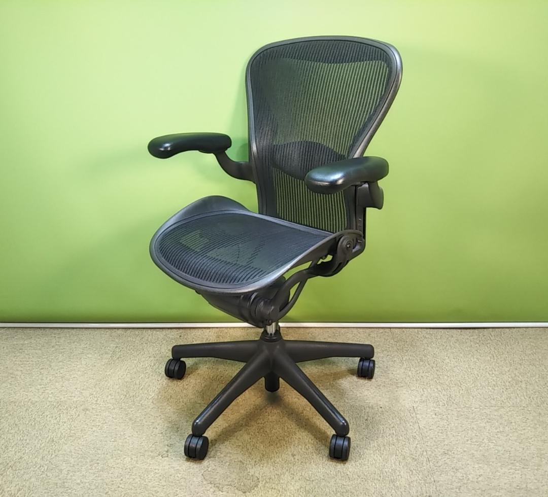 az　ハーマンミラー　アーロンチェア　Bサイズ　スタンダード　固定肘　中古品