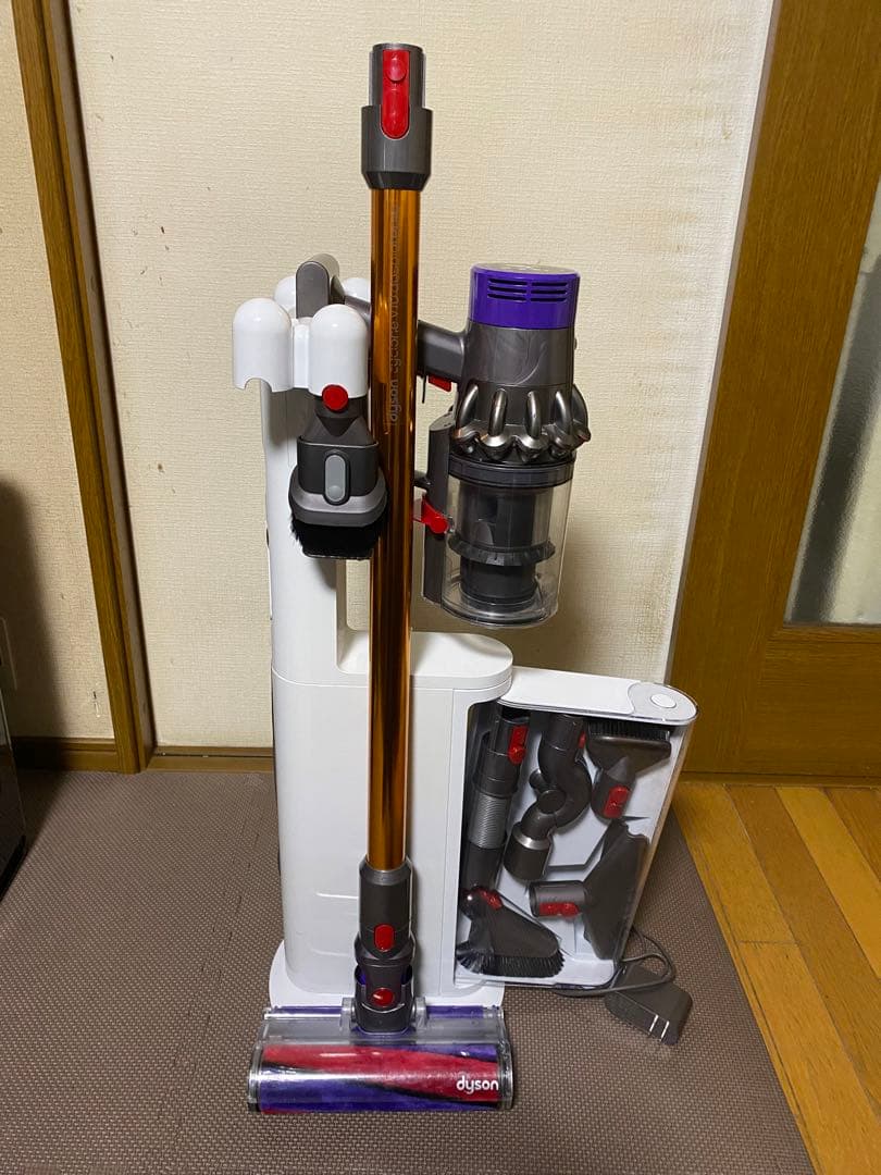 ダイソン V10 sv12 フロアドッグ付　分解洗浄済み