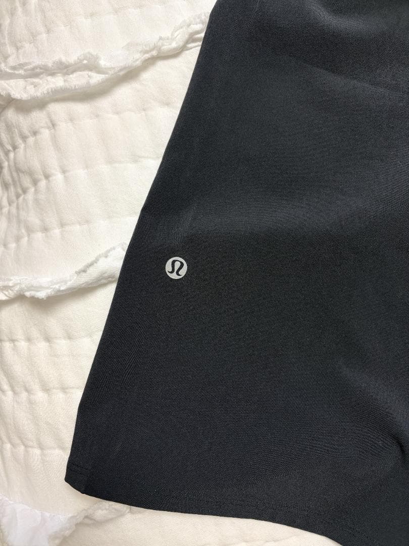 ルルレモン ワイドレッグパンツ