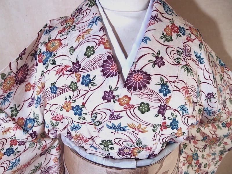 型染め小紋（菊、梅、桜文etc）裄64,5　正絹美品