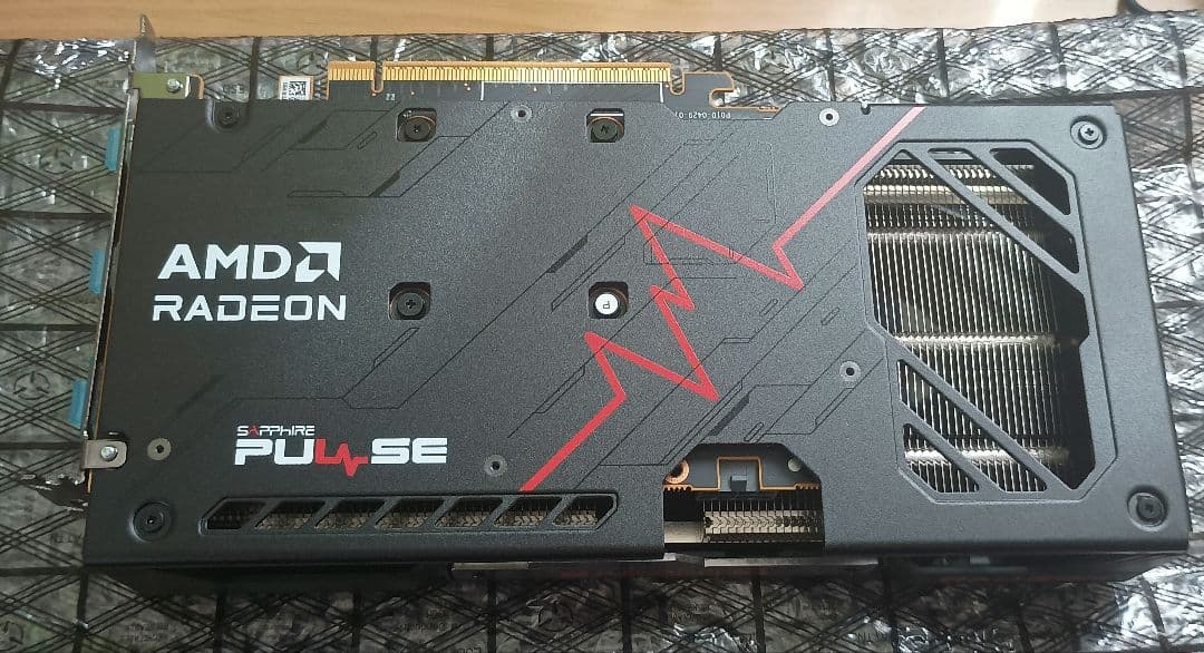 グラフィックボード・グラボ・ビデオカード Radeon Sapphire Pulse RX9060XT 16GB