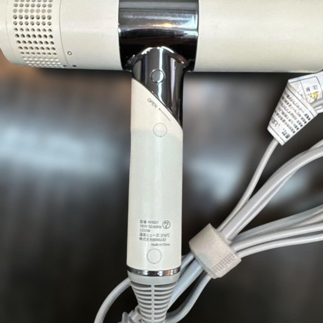 KINUJO（キヌージョ）　ＫＨ001　ヘアドライヤー（動作正常）