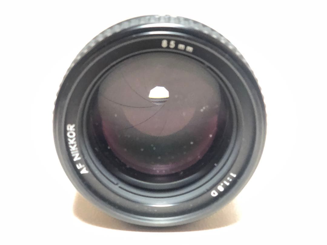 AF NIKKOR 85mm f/1.8 D レンズ
