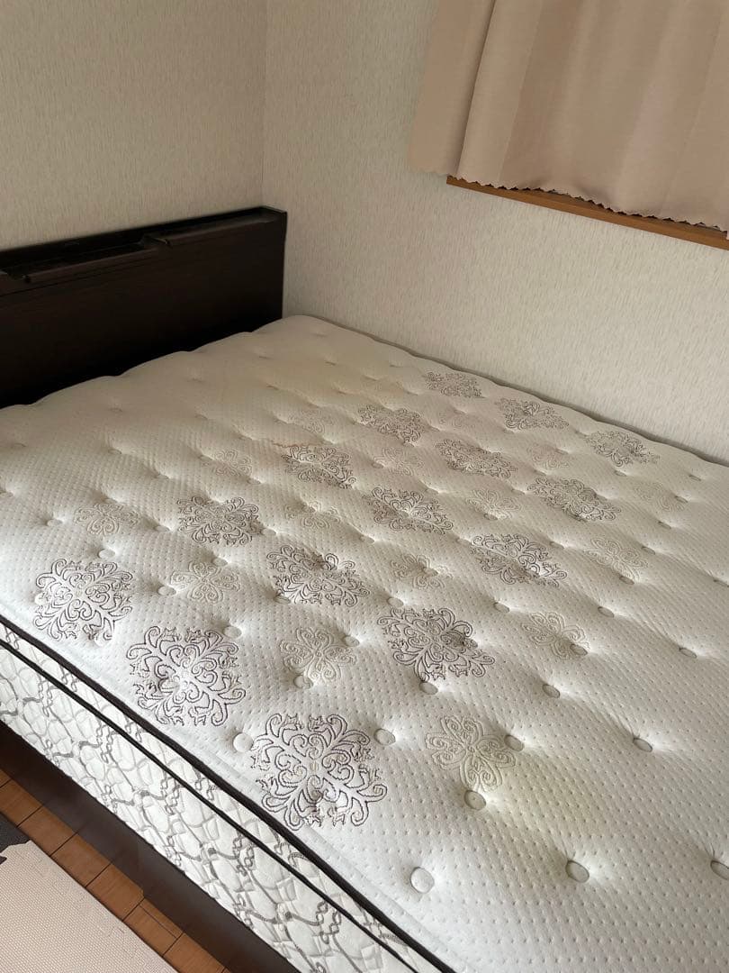 「シーリー ロンド ワイドダブルマットレス 高級モデル／送料込み　引取可能