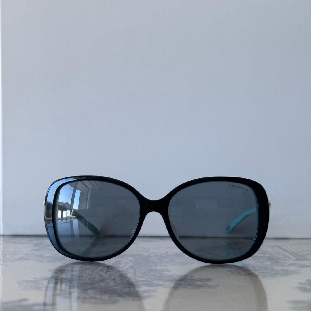 Tiffany & Co. ☆ブラック　サングラス ☆