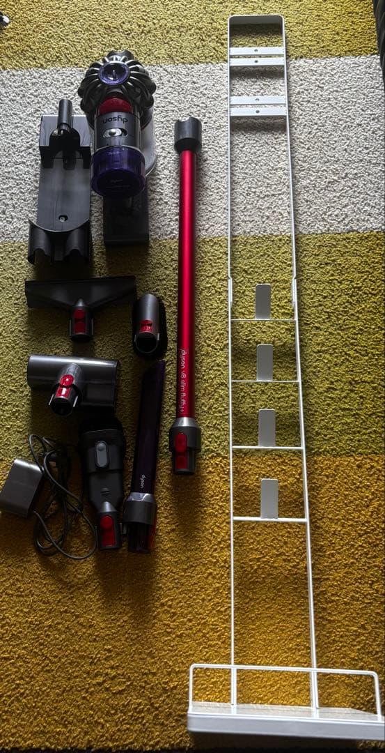 dyson v8 slim fluffy ＆スタンド 掃除機