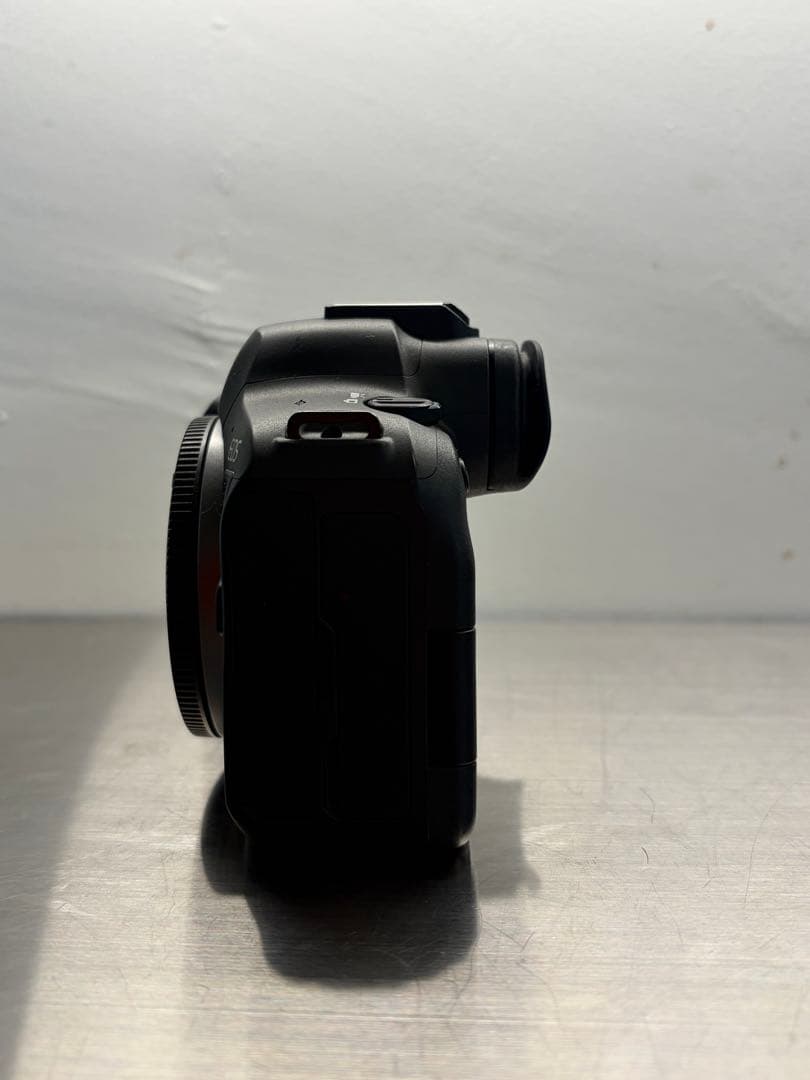 Canon EOS R6 Markll 2 ボディ　バッテリー付