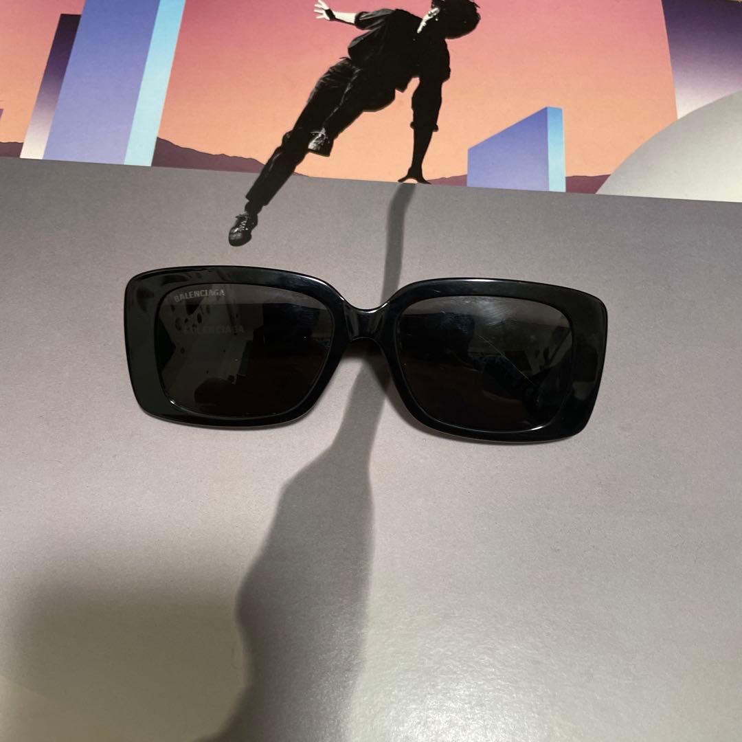 BALENCIAGA ブラック サングラス