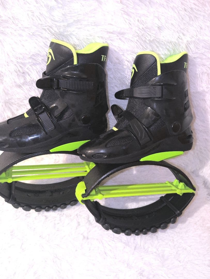 ジャンピングシューズ トランポリンブーツ 新品未使用 サイズC