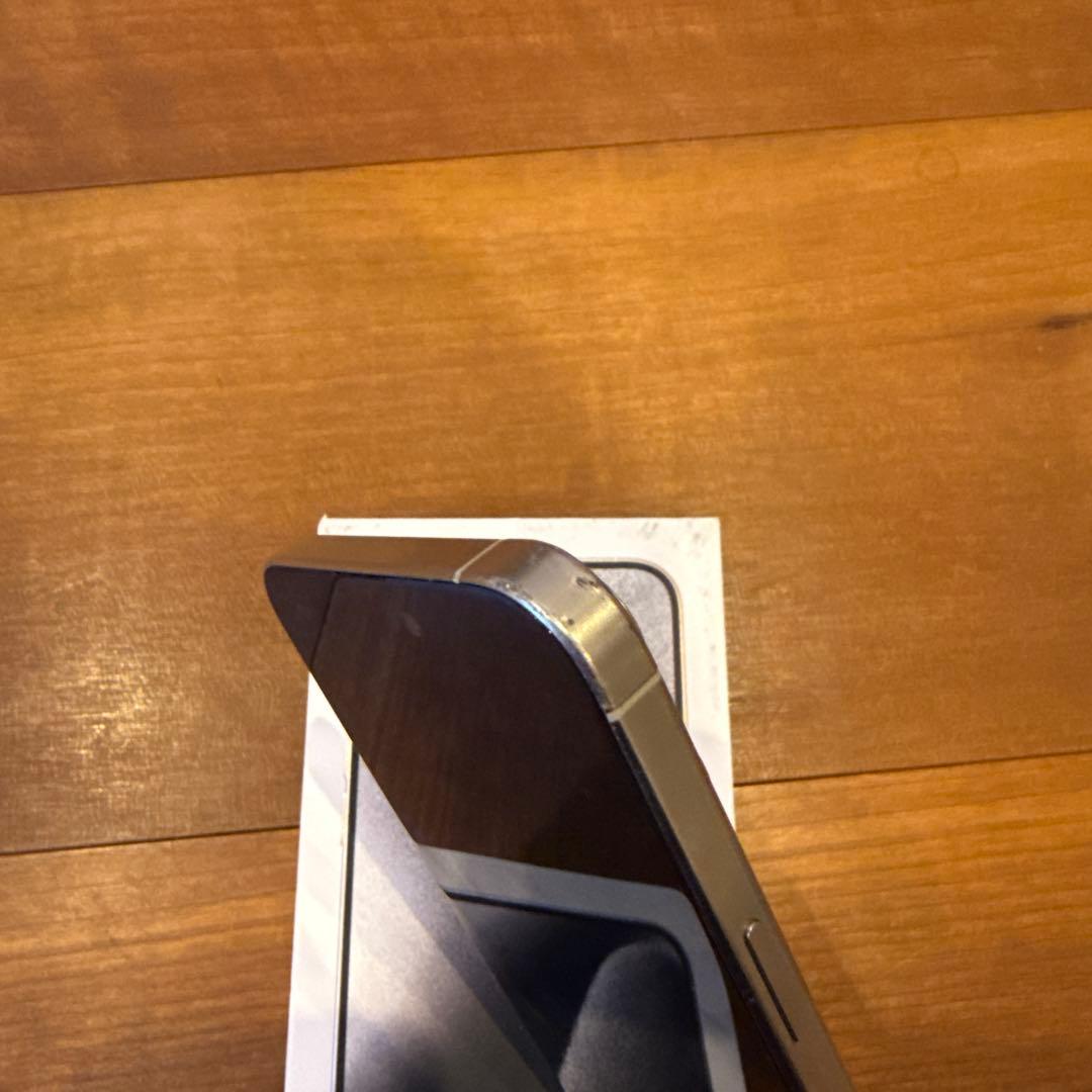 Apple iPhone 15 Pro Max 1TB 本体