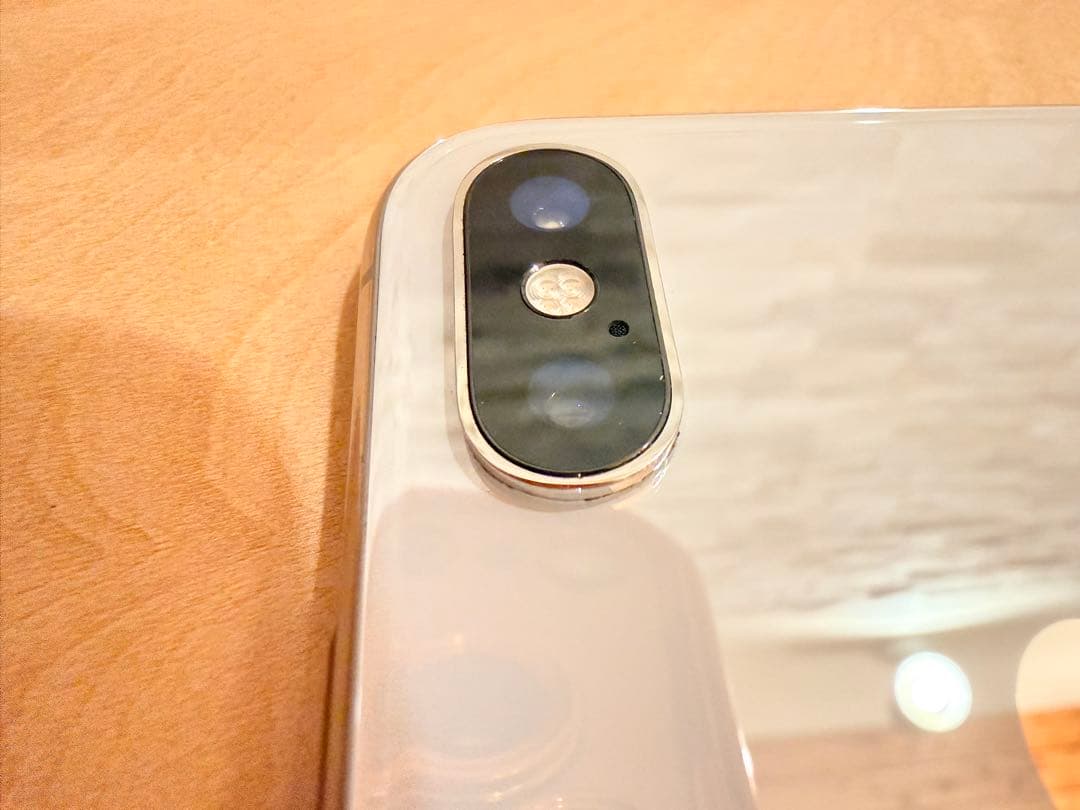 iPhone X 64GB ホワイト SIMフリー 美品　バッテリー69%