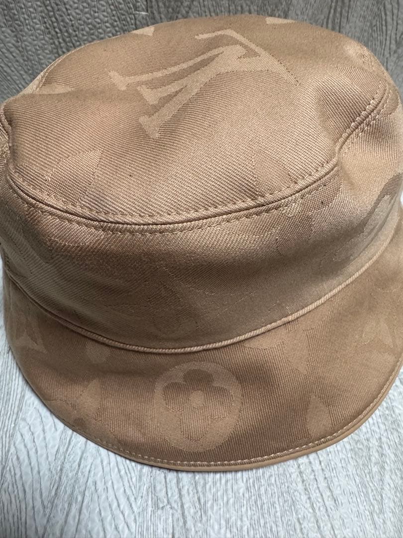Louis Vuitton ベージュ バケットハット　リバーシブル