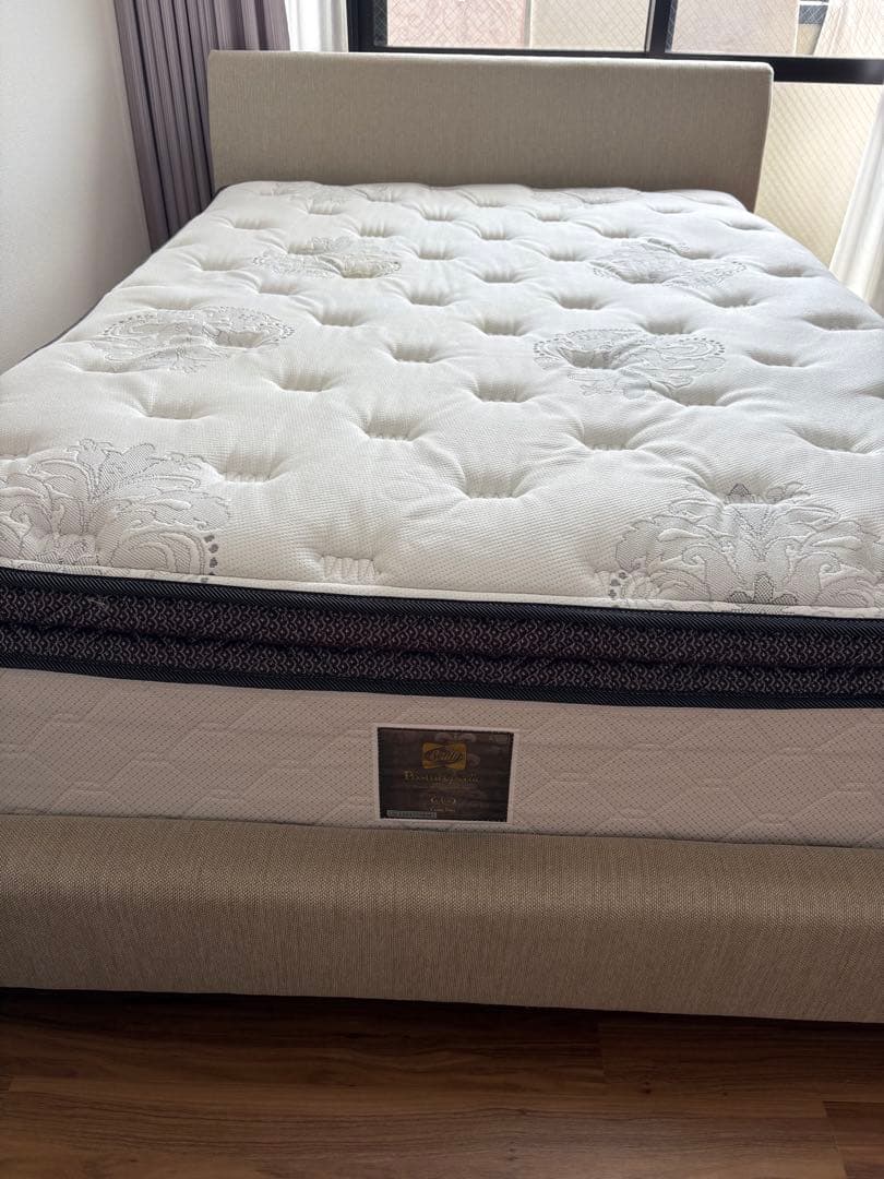 引き取り限定！ sealyセミダブルマットレス➕ニトリベッドフレーム