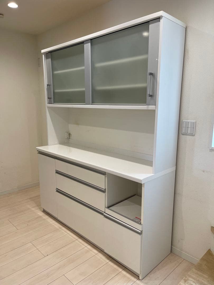 k*a様 （お譲りします）ニトリ 食器棚 高さ199 幅160.5 奥行49.5