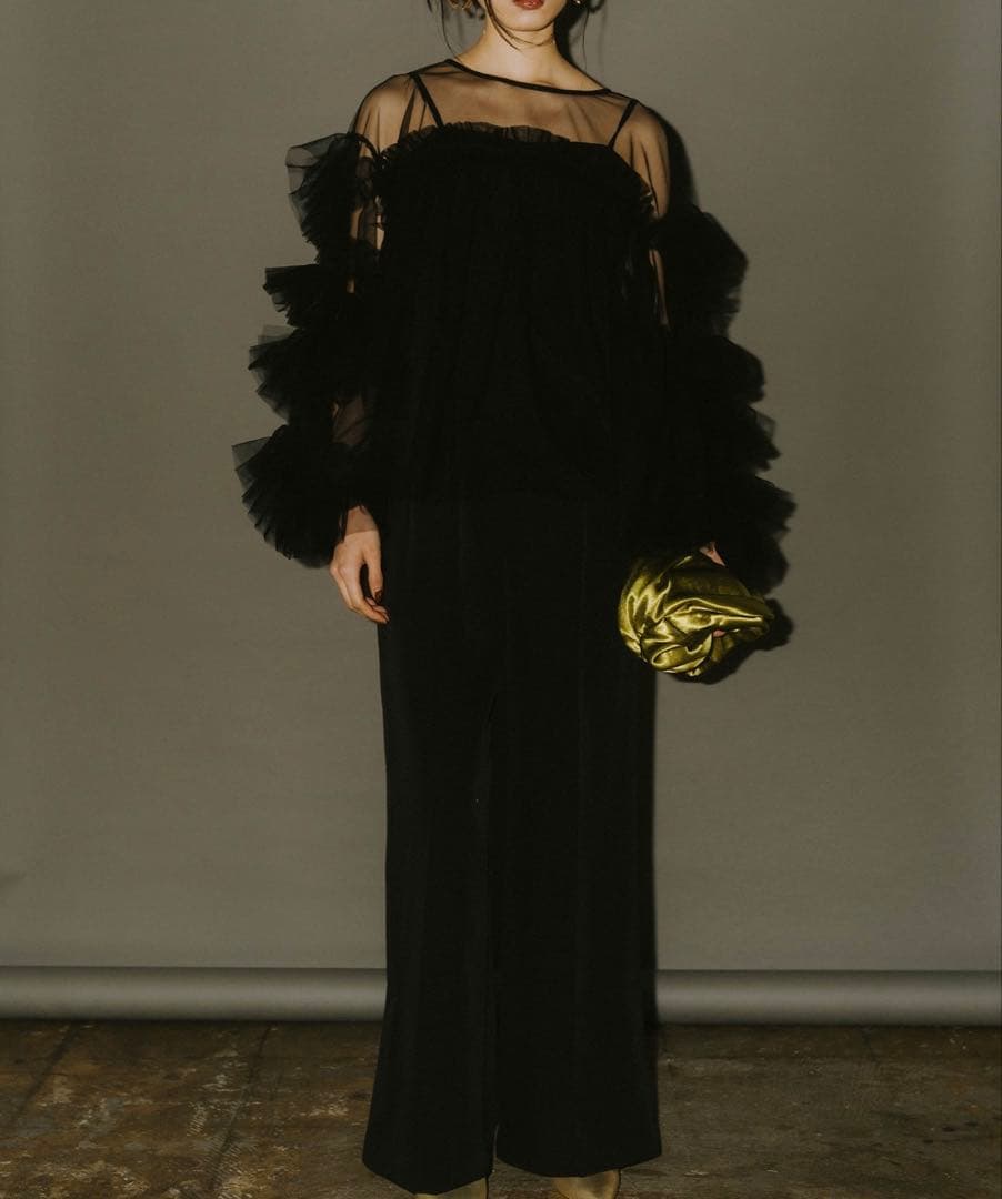 デコラティブチュールトップス