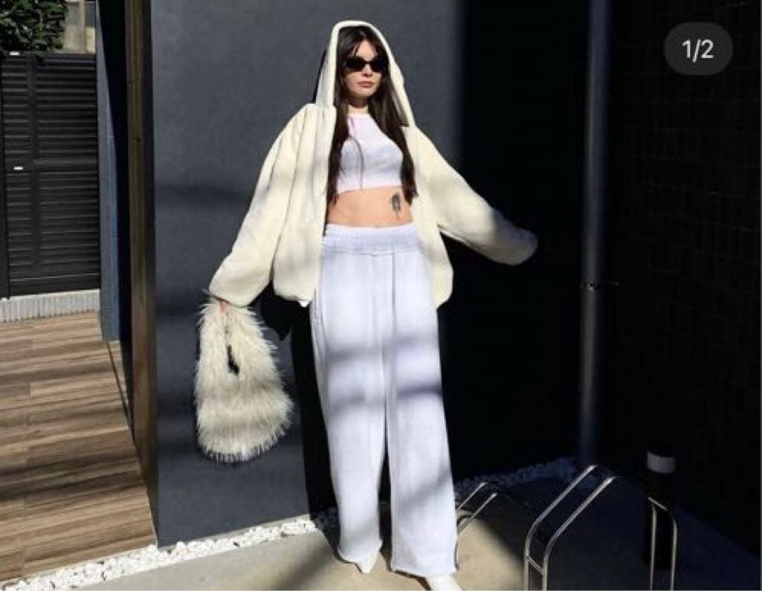 白*様 DICH HENDERSON ボア フード付きジャケット ホワイト