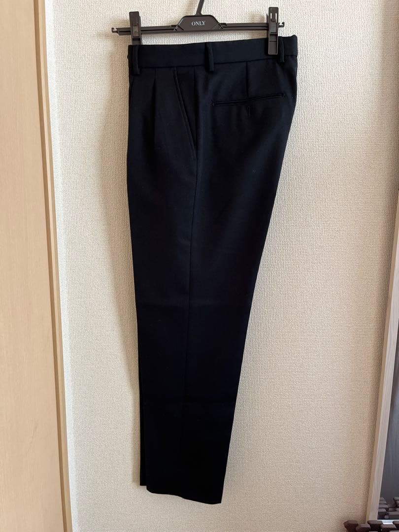 ユナイテッドアローズ　ソヴリン　2プリーツスラックス