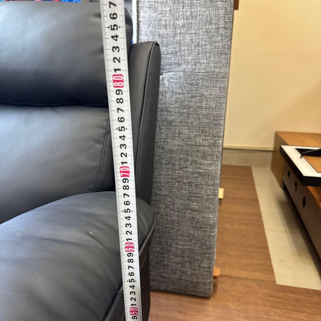 美品　電動リクライニング　合皮　ゆったり一人がけ　レザー　送料無料