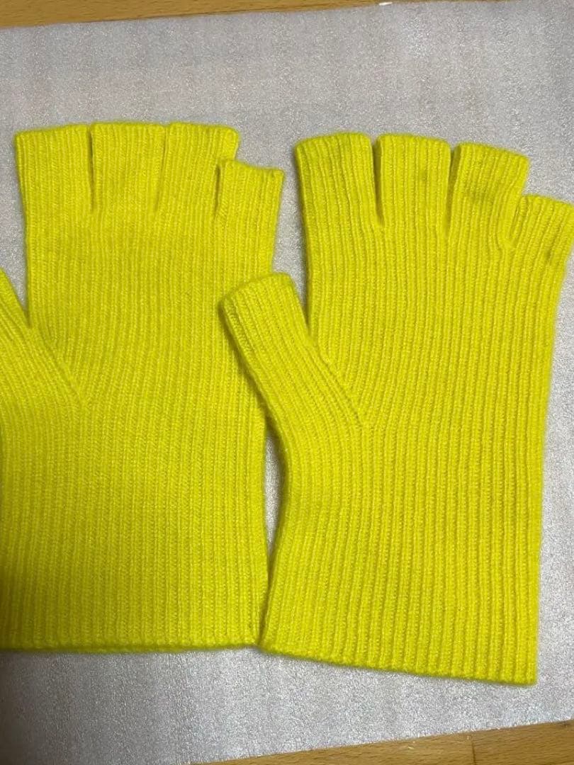 cash&barba キャッシュベイビー オープンフィンガーグローブ　黄色手袋