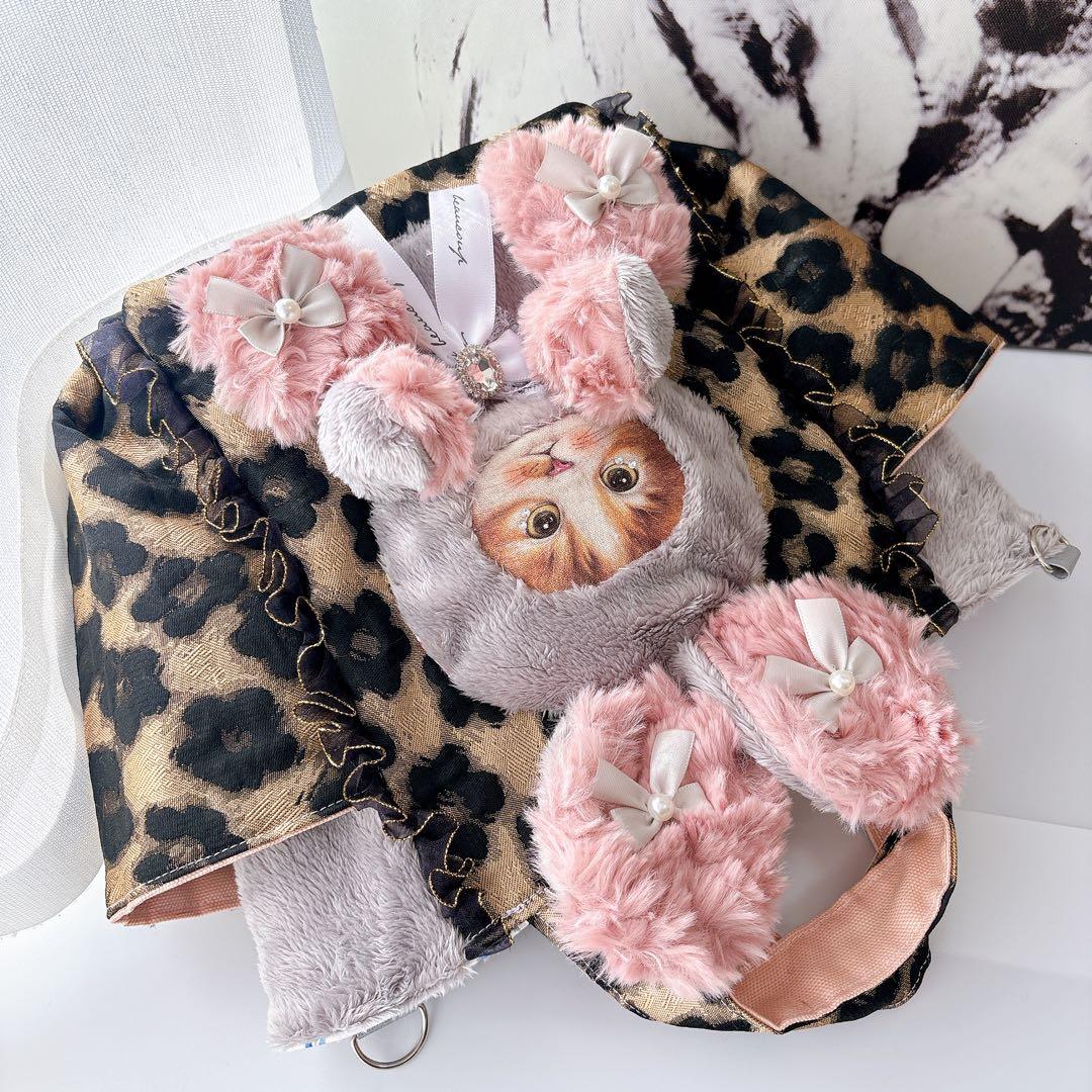 m*e様 コヤンイサムチョン　バック　艶感ブラウン　花柄　　トートバッグ