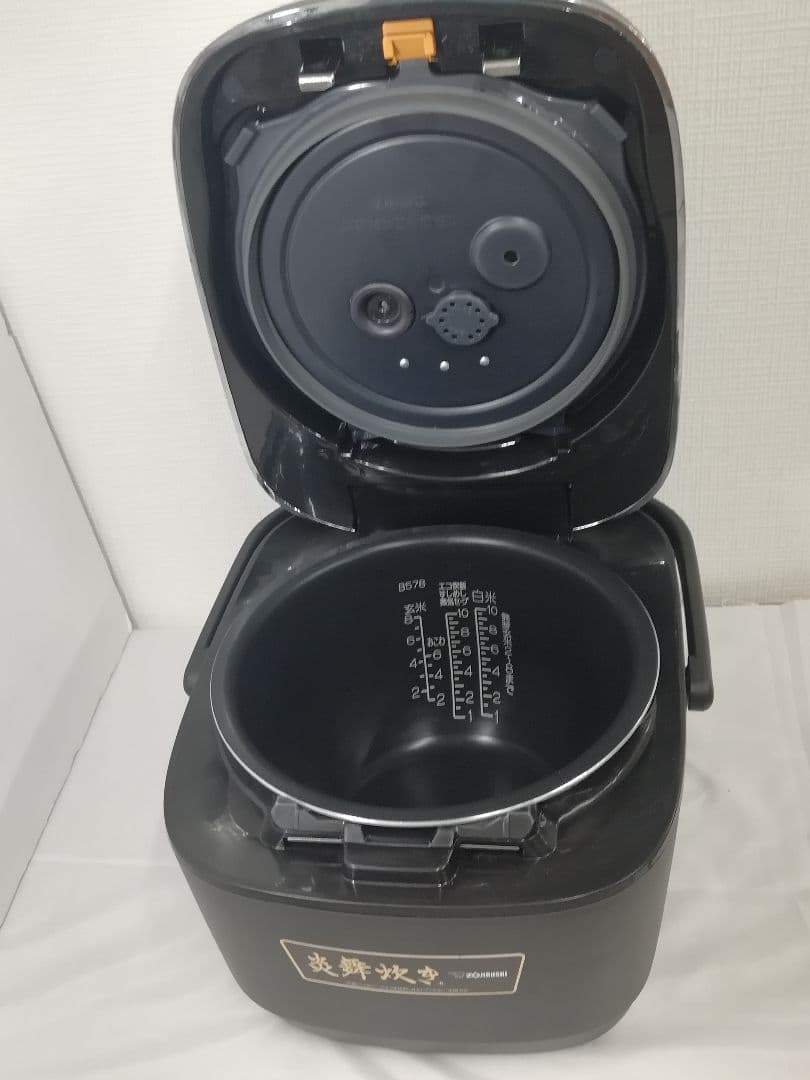 象印　圧力IH炊飯器　炎舞炊き　NW-PS18