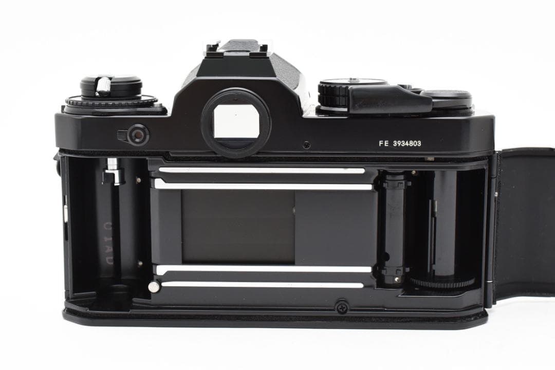 ★極上品★ NIKON FE モルト交換済 ボディ フィルムカメラ ニコン