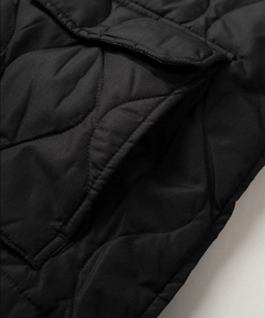 【TAION/タイオン】ミリタリー キルティング ダウンフーディープルオーバー