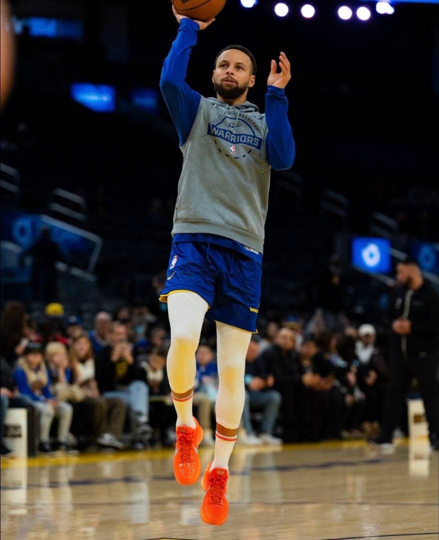 カリー着用　NIKE Kobe6 Protro