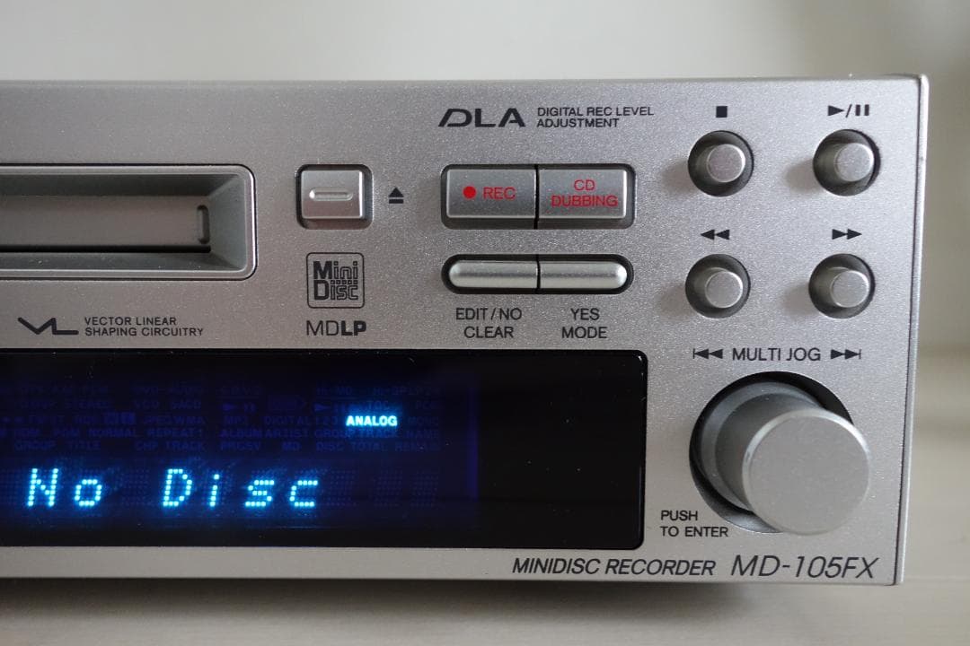 電源入りました Hi-MD/MDLP MDデッキ MD-105FX ONKYO