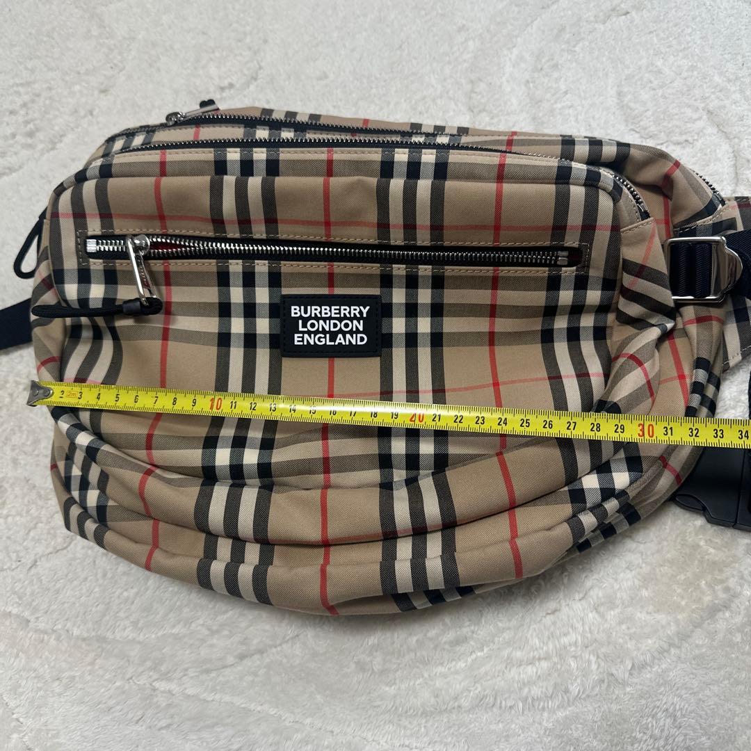 BURBERRY 人気定番チェック柄 ボディバッグ