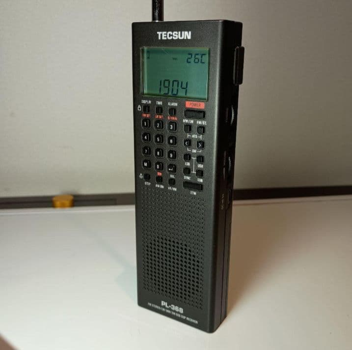 TECSUN DSPラジオ PL-368　動作品。　SSB受信対応です