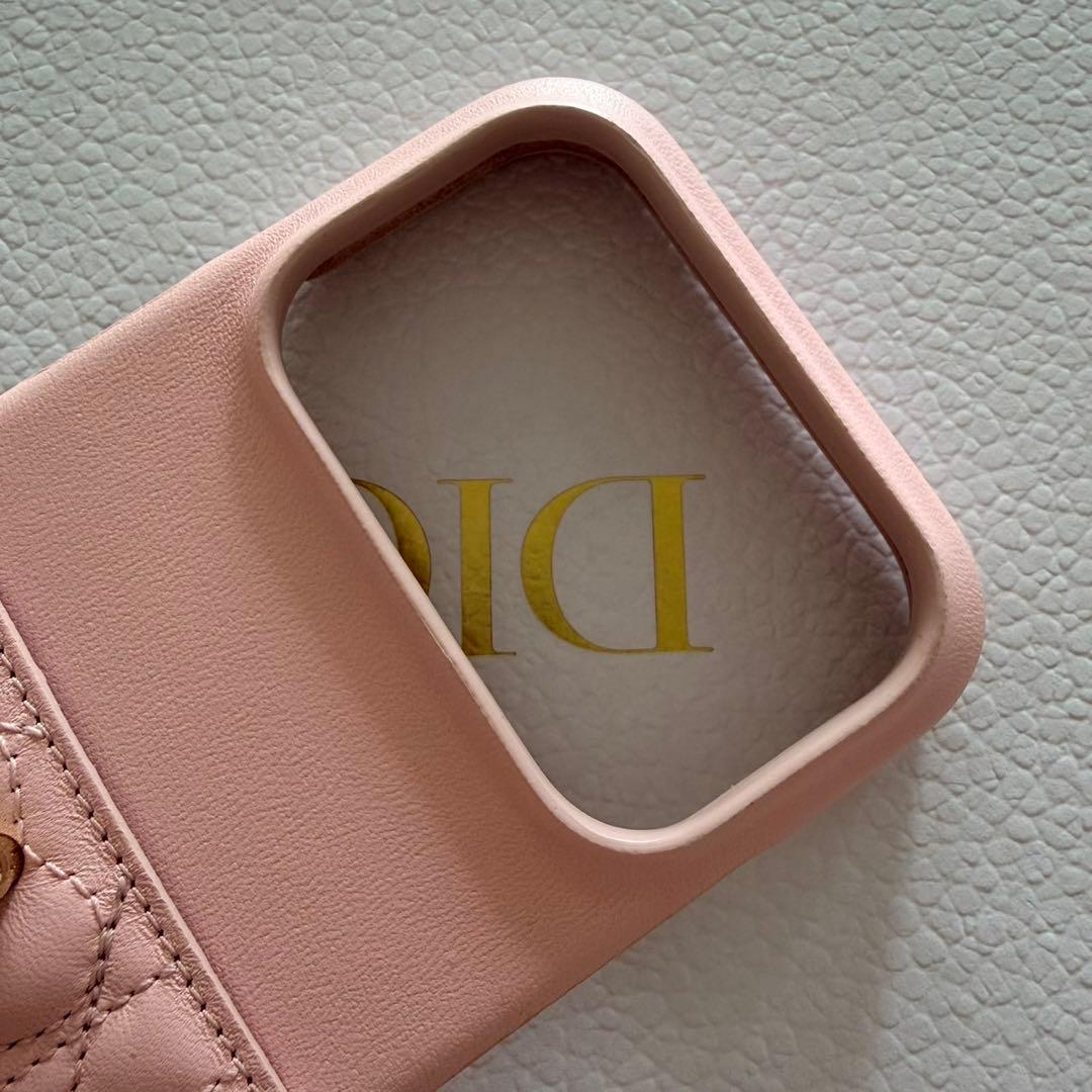 ②新品同様　【日本限定】Lady Dior iPhone 17 Pro ケース